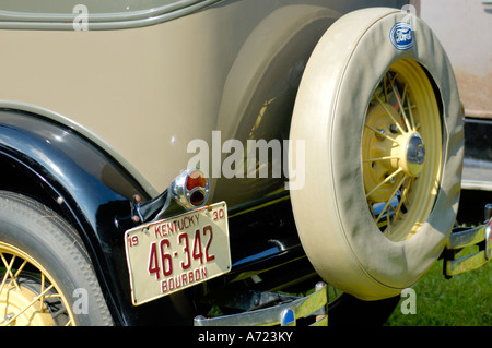 Stock Bild die Rückseite eines Automobils Vintage Ford Model A aus den 1930er Jahren, die ein Reserverad hat auf der Rückseite Stockfoto