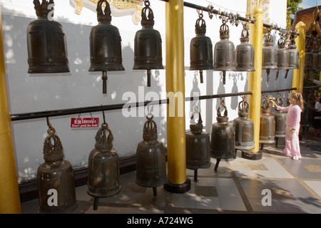 Glocken in Wat Phrathat Doi Suthep Tempel. Chiang Mai, Thailand. Stockfoto