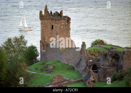 16. Jahrhundert Urquhart Castle, Loch Ness, Drumnadrochit Inverness, Inverness-Shire, Schottland, Vereinigtes Königreich Stockfoto