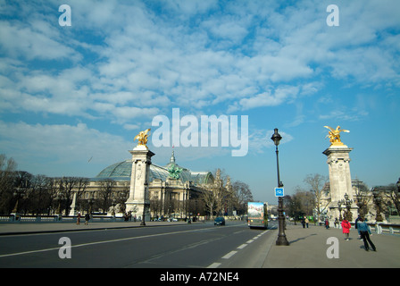 Alexandre 3-Brücke über die Seine in Paris Stockfoto