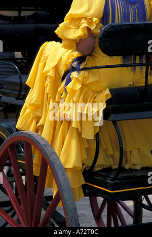 Spanien, Sevilla, Andalusien Detail des Flamenco-Kleid auf Wagen am jährlichen Feira de Abril (April Fair) Stockfoto