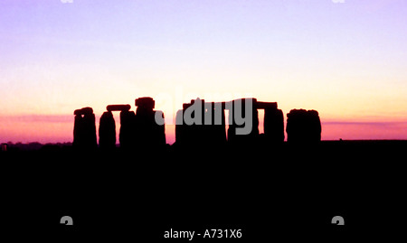 Stonehenge bei Sonnenuntergang Wiltshire UK Stockfoto