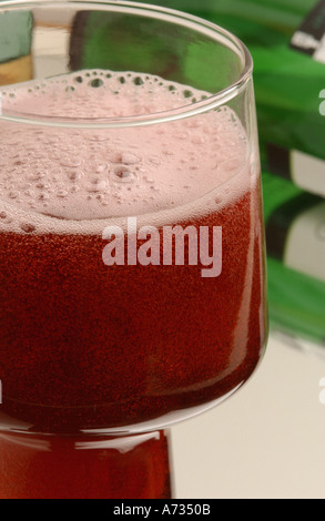 Ein Glas Fizzy-Drink aus nächster Nähe Stockfoto