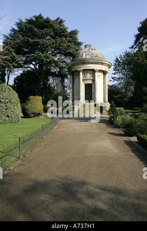 Denkmal für Heinrich Jephson MD in Jephson Gardens, Royal Leamington Spa, Warwickshire, England Stockfoto