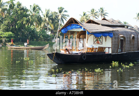Lifestyle am Wasser in den Backwaters von Kerala Stockfoto