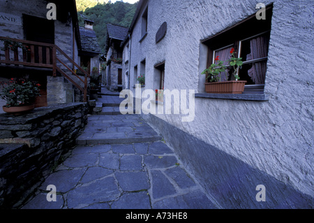 EU, Schweiz, Ticino Region, Dorf von Foroglio, Val Bavona Stockfoto