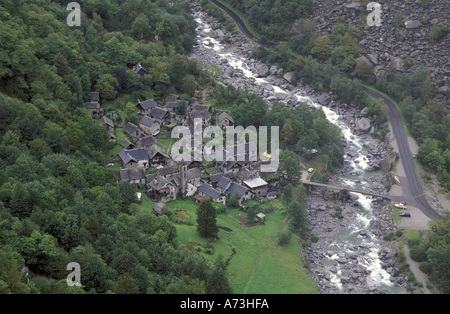 EU, Schweiz, Ticino Region, Dorf von Foroglio, Val Bavona Stockfoto