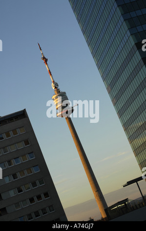 Wien, Donau-City, moderne Architektur, Donauturm Stockfoto