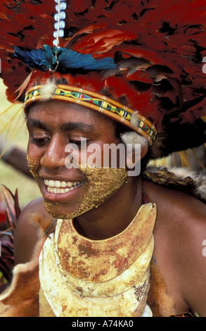 Asien, Papua-Neu-Guinea. Mount Hagen Kulturshow. Chimbu Frau, Eastern Highlands Tänzerin Stockfoto