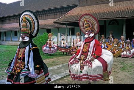 KATHAKALI KÜNSTLERN IM KUTHIRAMALIKA PALAST TRIVANDRUM Stockfoto