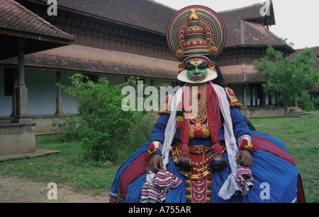 KATHAKALI KÜNSTLER IM KUTHIRAMALIKA PALAST TRIVANDRUM KERALA Stockfoto