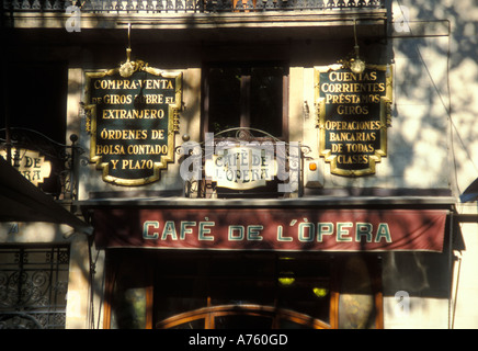 Art Nouveau Cafe Cafe de l ' Opera auf La Rambla in Barcelona Stockfoto