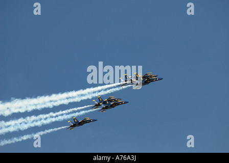 Führen Sie 31. März 2007 - der US-Navy Flug Demonstration Team, die Blue Angels aerial Demonstrationen 2007 der Airshow in. Stockfoto