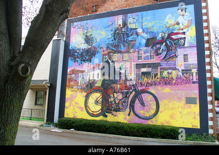 Wandbild von Arthur Davidson in York Pennsylvania Gründer von Harley Davidson Motorrädern gehören auch Elvis Presley gemalt von C Stockfoto