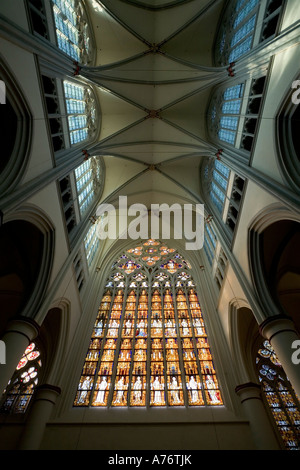 Westfenster am Altenberger Dom, NRW, Deutschland Stockfoto