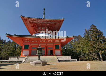 Zweistöckiges Zinnober Pagode Konpon Daito Danjo Garan Komplex Koyasan Japan Stockfoto