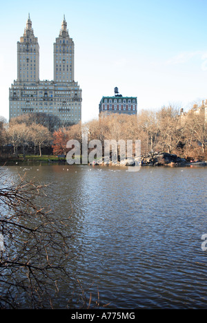 winterlichen See im Central Park, Manhattan, New York City, usa Stockfoto