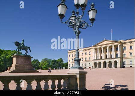 Det königlichen Slott, dem königlichen Palast in Oslo. Stockfoto