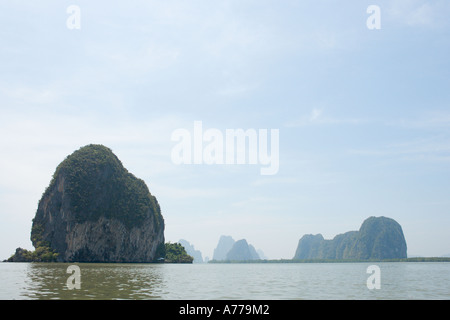 Longtail-Boot Reise nach James Bond Insel, Nationalpark Ao Phang-Nga, Phang Nga, Thailand Stockfoto