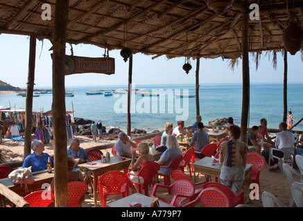 Kneipe (bekannt als ein Beach Shack) am Anjuna Beach, North Goa, Goa, Indien Stockfoto