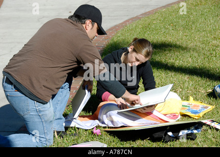 Studenten studieren auf dem Campus der University of Tampa befindet sich in der Stadt Tampa Florida FL Stockfoto