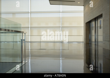 Architektonische Ansicht des Bürogebäudes Interieur Stockfoto