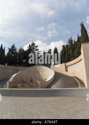 Krankenhaus "Casa di heilen della Sofferenza" gegründet von Padre Pio in San Giovanni Rotondo, Foggia, Apulien, Italien, Europa Stockfoto