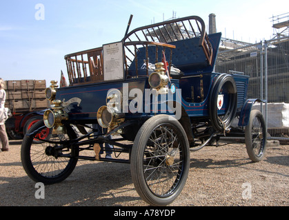 Reproduktion amerikanischer Dampfwagen Stockfoto