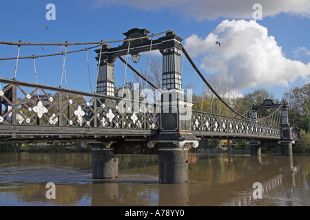 Die Fähre-Brücke über den Fluss Trent, Stapenhill, Burton-Upon-Trent, Staffordshire, England Stockfoto