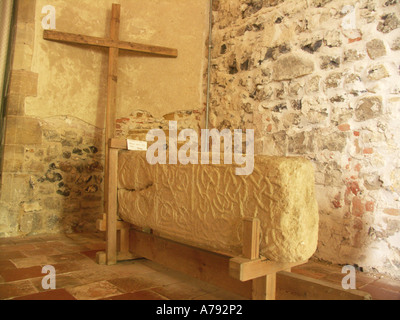 Alten Steinkreuz sächsischen Saint Botolph Kirche Iken Suffolk England Stockfoto