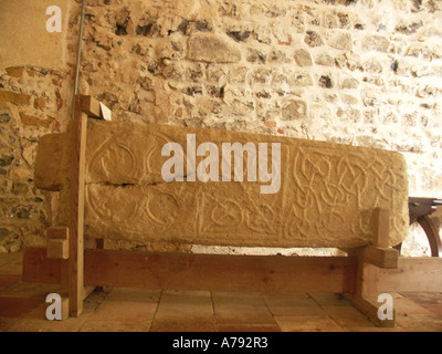 Alten Steinkreuz sächsischen Saint Botolph Kirche Iken Suffolk England Stockfoto