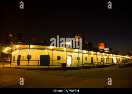 CHICAGO Illinois North Avenue Beach Haus bei Nacht Stockfoto