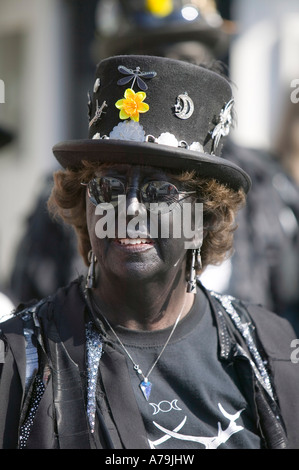 Hunters Moon Morris Gruppentänze aus Essex, in Boscastle, Cornwall, UK Stockfoto