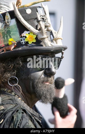 Hunters Moon Morris Gruppentänze aus Essex, in Boscastle, Cornwall, UK Stockfoto