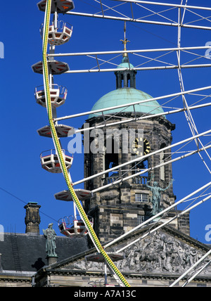 Niederlande Amsterdam Royal Palace(Koninklijk Paleis) fair Riesenrad Stockfoto