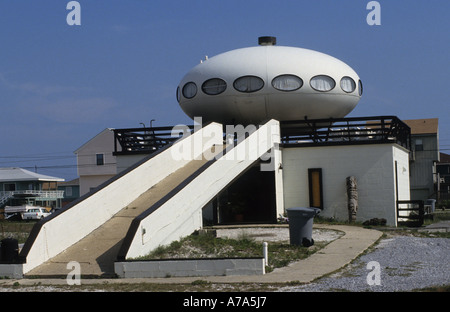 Haus gebaut, auszusehen wie ein Raumschiff Pensacola Beach Florida USA Stockfoto