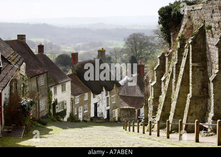 Ein Blick vom Gold Hill, Shaftesbury, Dorset, England. Stockfoto