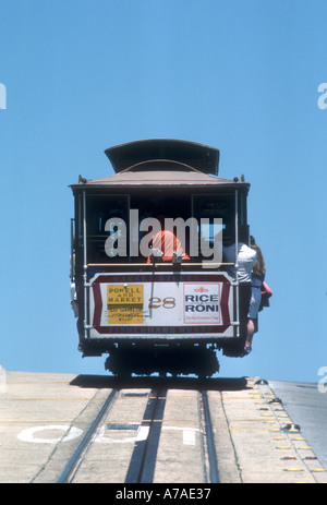 Cable Car hält auf Hügel in San Francisco Kalifornien, USA Stockfoto