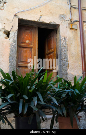 Szene in Corniglia, eines der fünf Dörfer der Cinque Terre Stockfoto