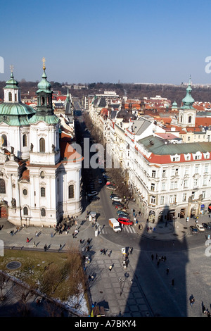 Im Schatten der Uhrturm, Altstädter Ring, Prag Stockfoto