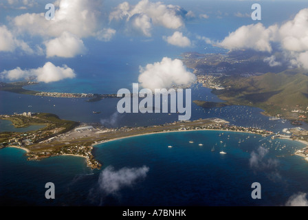 Luftaufnahme der Simpson Bay Lagune und Marigot in St Martin Niederländische Antillen Port de Plaisance Stockfoto