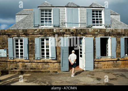 Die restaurierten königliche Artillerie bewachen Haus und The Lookout auf Shirley Heights Stand Wache am südlichsten Punkt von Antigua Stockfoto