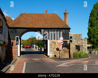 Sandwich, mautpflichtige Brücke & Barbican Stockfoto