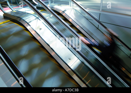 Rolltreppe im Minneapolis St.Paul International airport Stockfoto