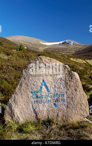 Cairngorm Berg geschnitzt Rock Zeichen, Glen mehr.  XPL 6362 Stockfoto