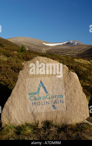 Cairngorm Berg geschnitzt Rock Zeichen, Glen mehr.  XPL 6363 Stockfoto