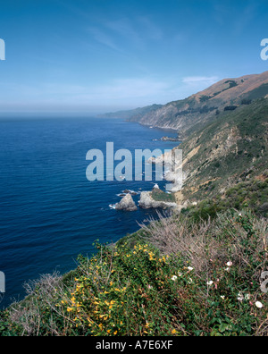 Küste aus dem Pacific Coast Highway (Highway 1), Big Sur Coast, Zentral-Kalifornien, USA Stockfoto