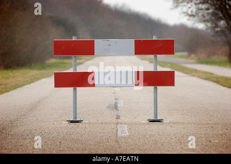 Ein Verkehrsschild Sperrung einer Straße Stockfoto