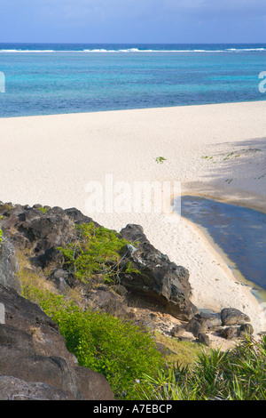 Entzückende menschenleeren Strand von Hügel - Rodrigues, "Mauritius Regionalversammlung" (kleine Insel Mauritius) betrachtet Stockfoto