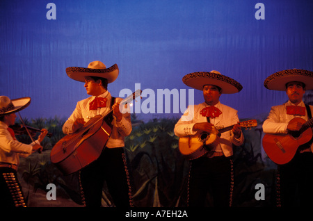 Mexiko, Cancun, mexikanische Folklore Tanz, Teatro de Cancun. Stockfoto